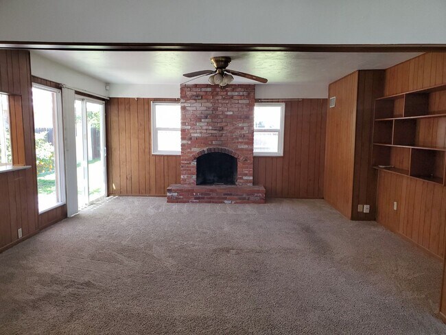Building Photo - 3 BR / 1.75 BA home adjacent to SDSU available July 1st, 2026.