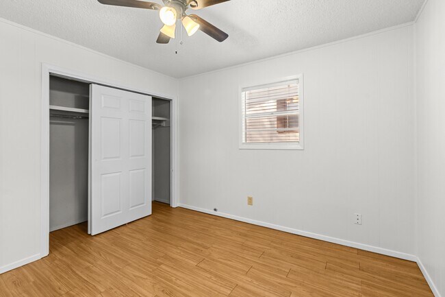 Building Photo - 106 Apache Hills Dr