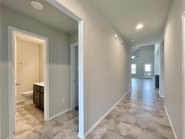 Building Photo - 23827 Piedmont Forest Dr