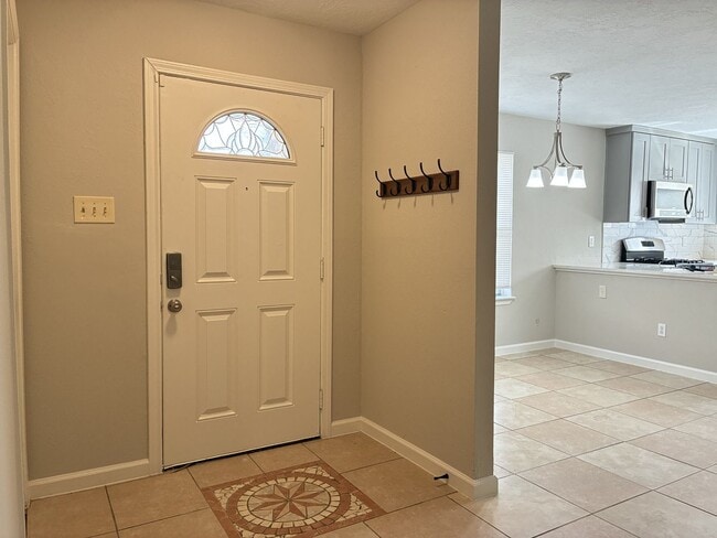 Building Photo - For Lease | 3 Bed, 2 Bath | 1,448 Sq Ft | Cypress Meadow Community |