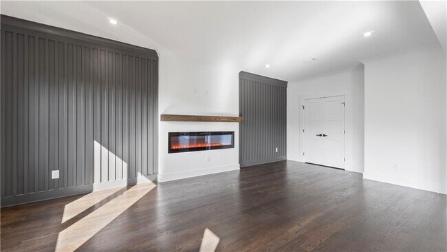 Building Photo - 208 Indian Hills Trail