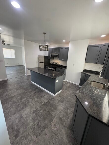 Building Photo - 3232 Harcum Way