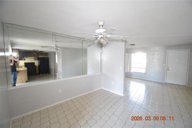 Building Photo - 7338 Foxbloom Dr