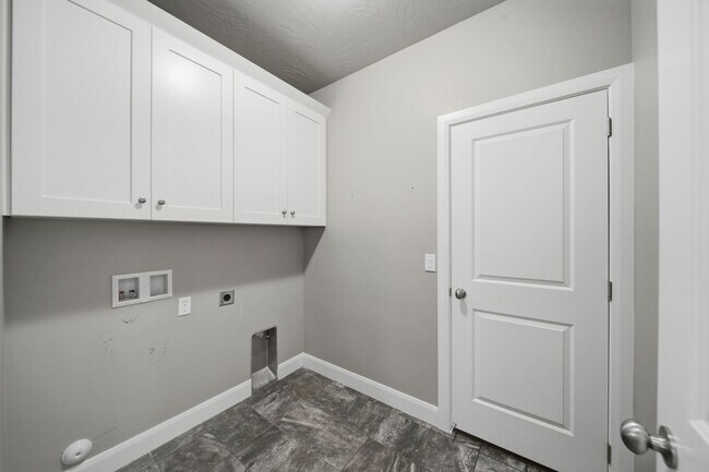 Building Photo - 3629 S Atlanta Ln