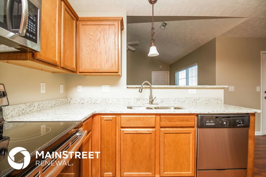Building Photo - 5031 Deer Creek Ct