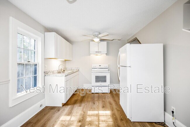 Building Photo - 210 Sedberry St