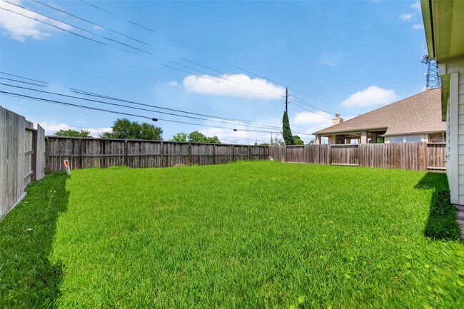 Building Photo - 16119 Gavin Ln