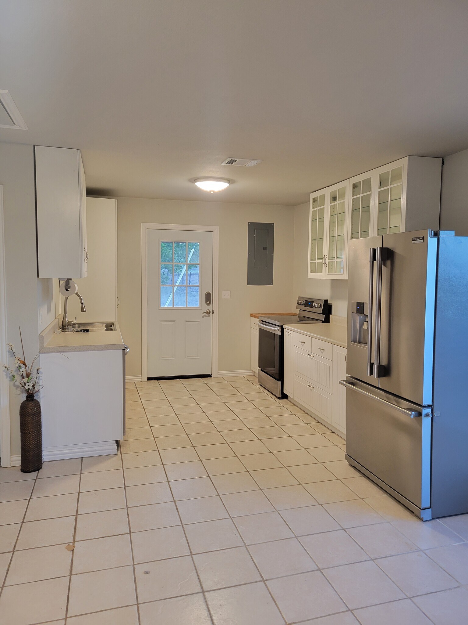 Kitchen- empty - 3162 E Fm 389