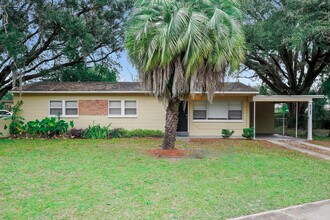 Building Photo - 6049 Cedar Hills Blvd
