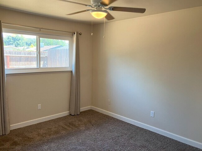 Building Photo - 1112 Patty Way