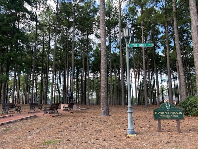 Building Photo - 641 Orchard Falls Dr