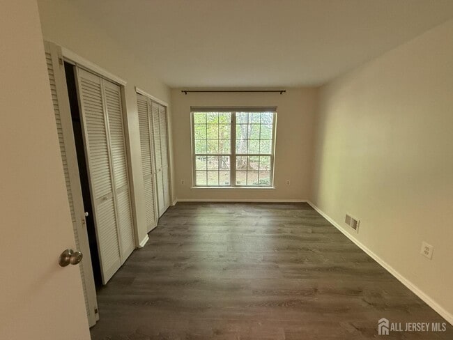Building Photo - 95 Sapphire Ln