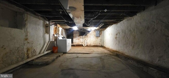 Building Photo - 4527 N Carlisle St