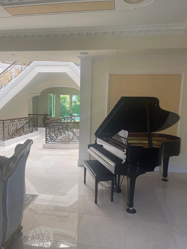 Building Photo - NO MIN CREDIT SCORE REQUIRED, BK OKAY, PAST EVICTION OKAY!, BACKGROUND FRIENDLY. Apply at "The Re...