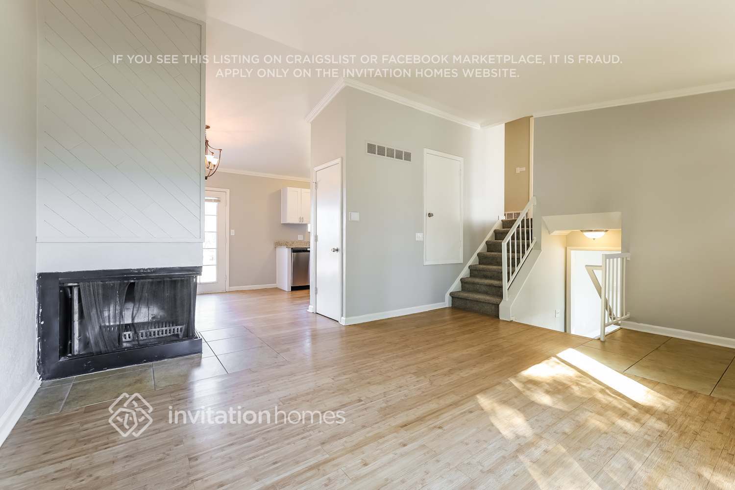 Building Photo - 4817 S Pitkin Way