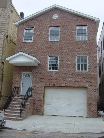 Building Photo - 189 Myrtle Ave