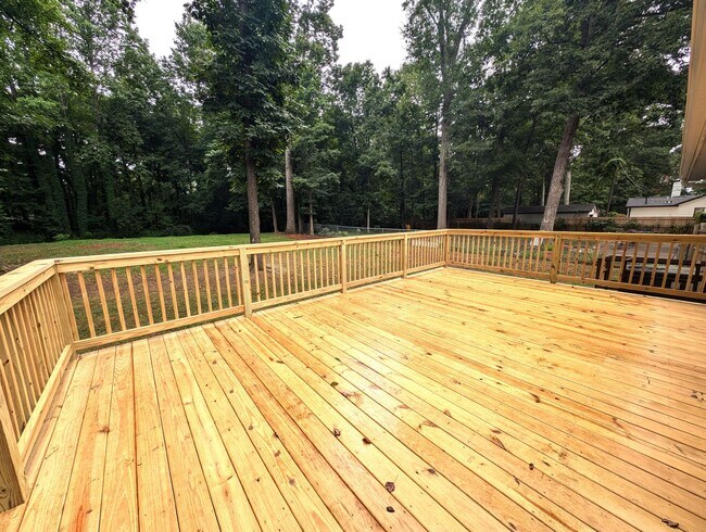 Building Photo - Shannon Park ! 3 Bedroom!  100% Upgraded