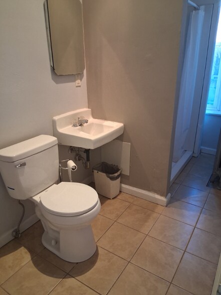 Building Photo - 121 S Pennsylvania Ave