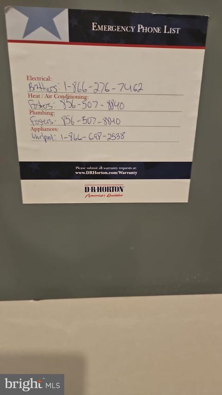 Building Photo - 30 Elliot Ln