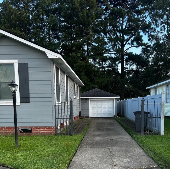 Building Photo - 3330 Claycut Rd