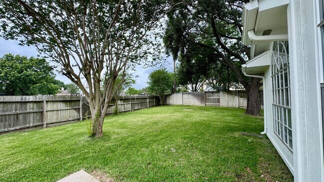Building Photo - 15027 Winding Black Cherry Ln