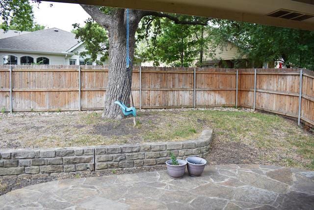 Building Photo - 208 Silver Oak Dr