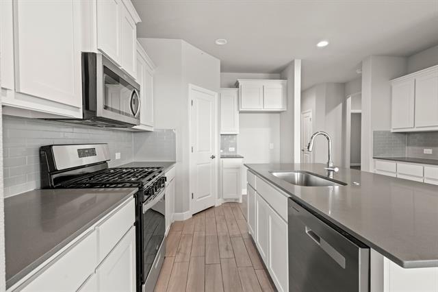 Building Photo - 204 Dunmore Dr