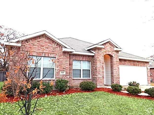 Building Photo - 909 Hannah Way