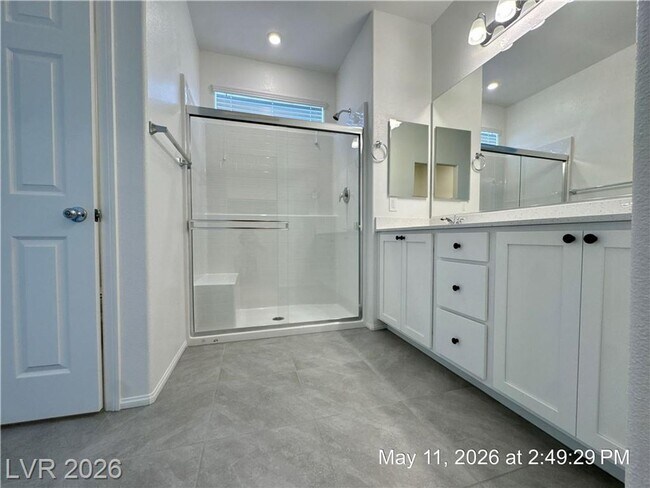 Building Photo - Brand-New Juniper Hills Townhome with 4 Bedrooms, Loft & Dual Balconies