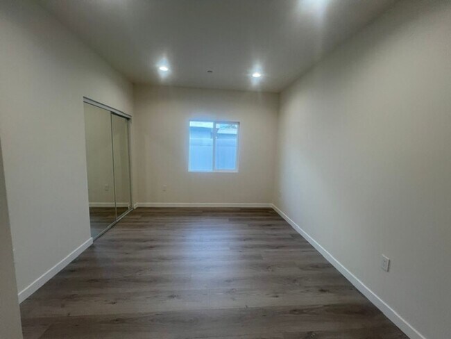 Building Photo - 7317-7321 Garden Grove Avenue