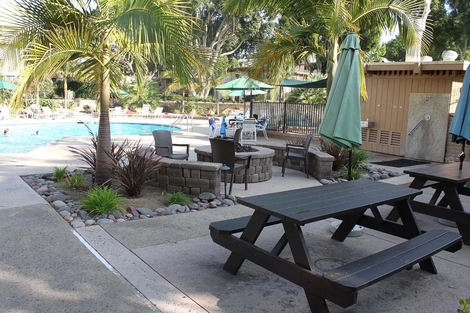 Building Photo - 4012 Valeta St