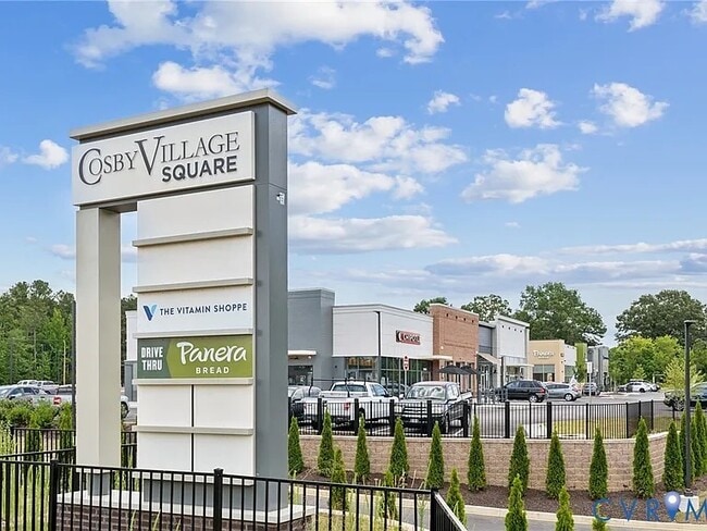 Building Photo - 15315 Sunray Aly