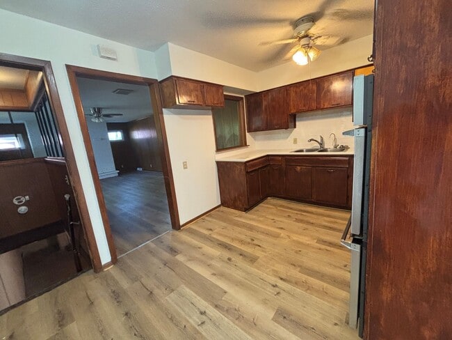 Building Photo - 4408 Vesta Dr