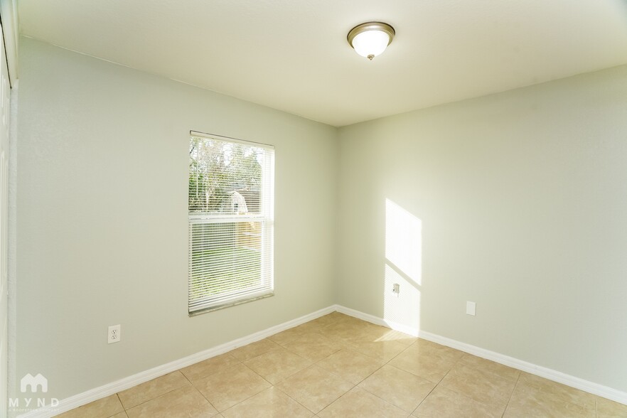 Building Photo - 535 Fox Run Trail