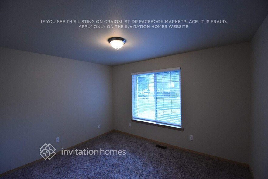 Building Photo - 24303 31st Ave Ct E