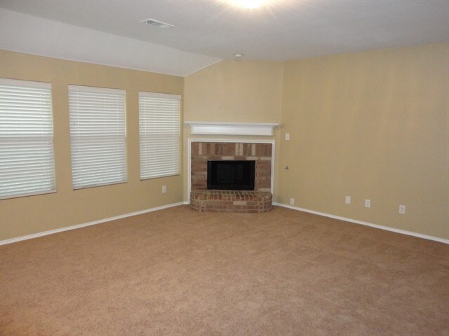 Building Photo - 609 Stirrup Bar Drive