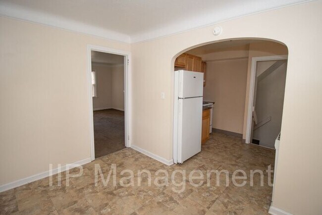 Building Photo - Beautiful 3 Bedroom house in South Euclid!