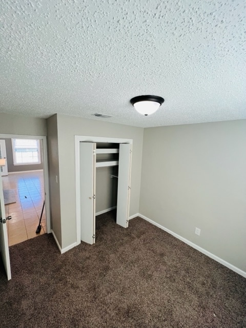 Building Photo - 208 Dale Ave