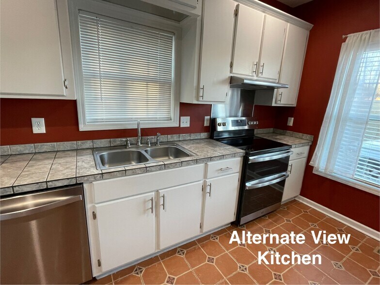 Building Photo - 2281 New Market Rd