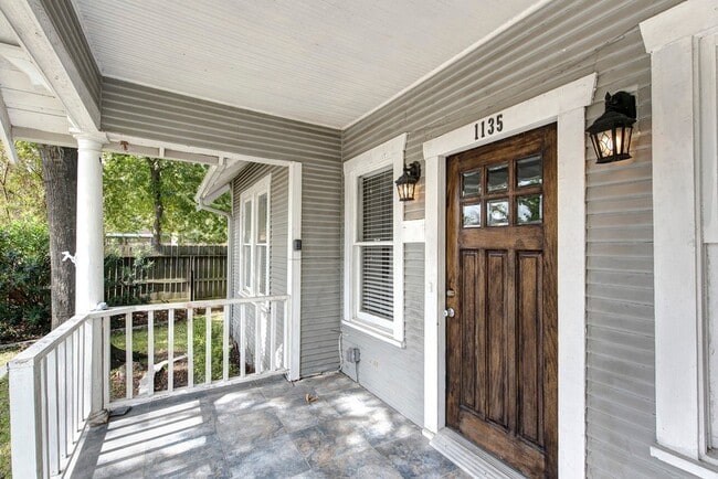 Building Photo - 1135 Woodland St