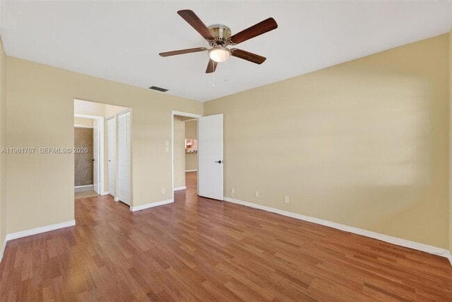 Building Photo - 9315 Wedgewood Dr