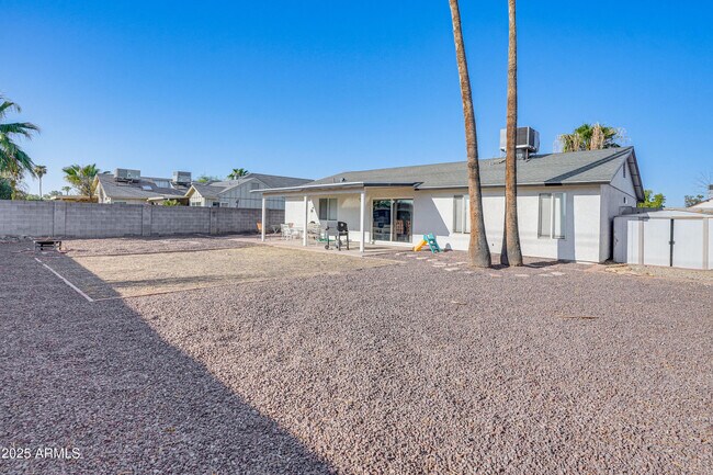 Building Photo - 9819 N 67th Dr