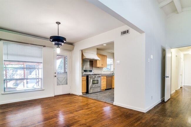 Building Photo - 6721 Vada Dr