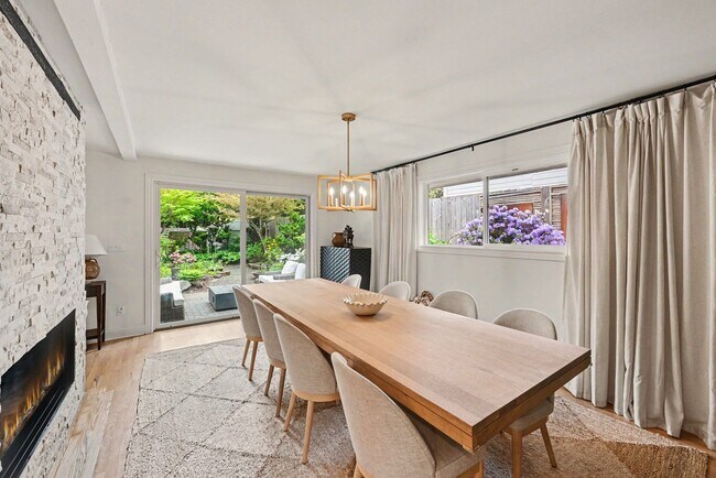Building Photo - Luxury Wilburton Retreat | Updated 4BR Home with MIL Suite & Japanese Garden Near Downtown Bellevue