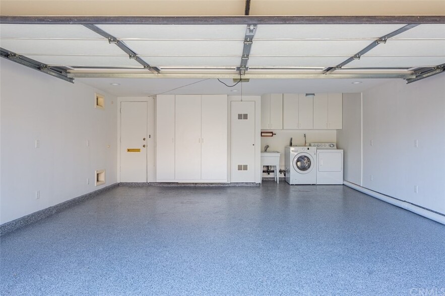 Building Photo - 2426 Lesparre Way