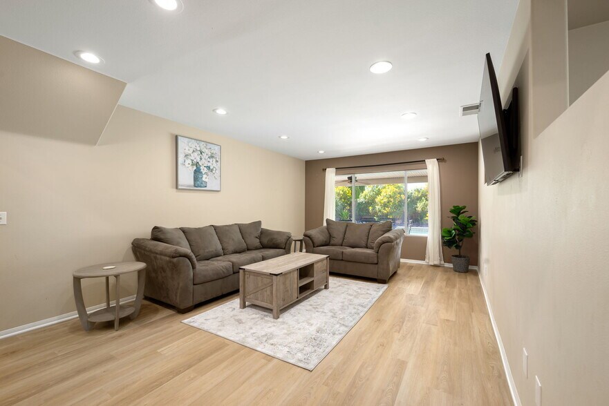 Building Photo - 79309 Paseo del Rey