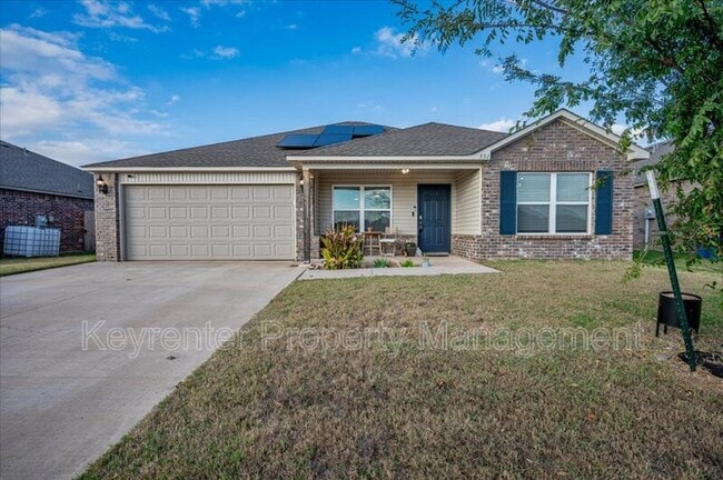 Building Photo - 551 SE 4th St