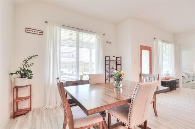 Building Photo - 4711 Torcello Fls Ln