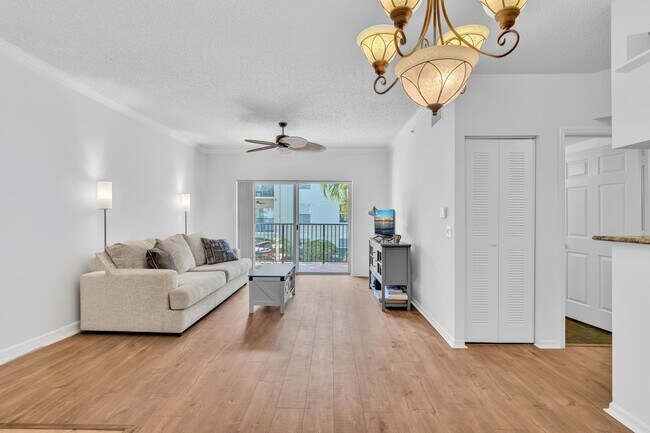 Building Photo - Gorgeous 1 bedroom in Tuscany Boynton Beach
