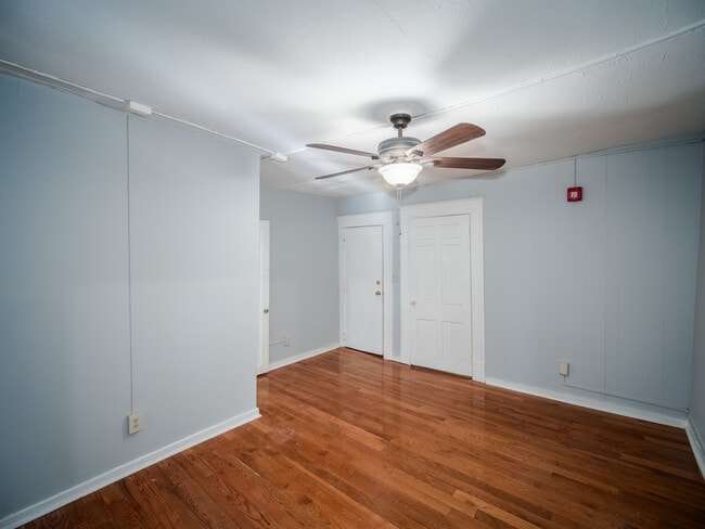 Building Photo - 706 Chickamauga Ave
